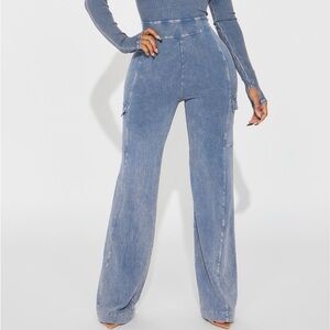 ‼️‼️‼️SOLD ‼️‼️‼️
NWOT High-Waisted Blue Wide-Leg Pant JUMPSUIT 3XL